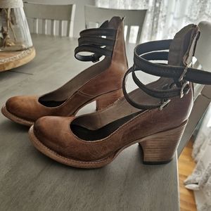 Freebird women's shows size 9